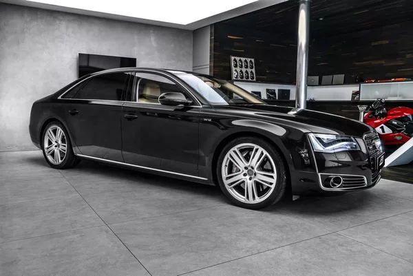 Audi A8 6,3 W12 L Exclusive Keramiky M - foto 4