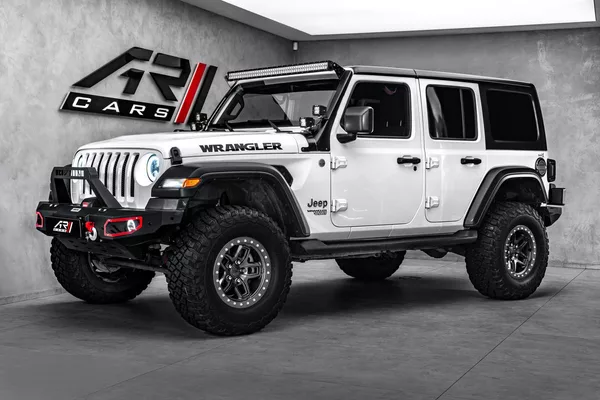 Jeep Wrangler 3,6 V6 35 pneu