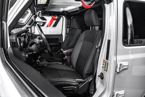 Jeep Wrangler 3,6 V6 35 pneu - foto 19