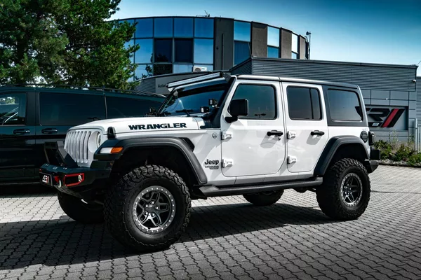 Jeep Wrangler 3,6 V6 35 pneu - foto 25