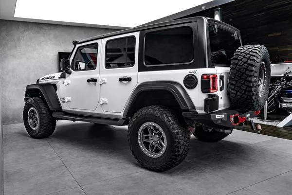 Jeep Wrangler 3,6 V6 35 pneu - foto 7