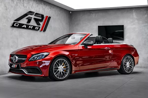 Mercedes-Benz Třídy C head-up, 360 kamera, Burmester