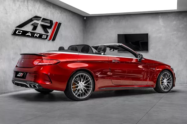Mercedes-Benz Třídy C head-up, 360 kamera, Burmester - foto 6