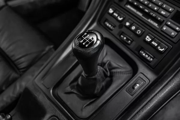 BMW Řada 8 CSI - foto 15