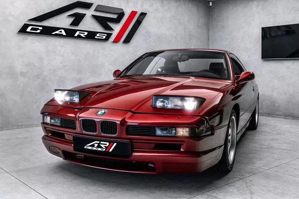 BMW Řada 8 CSI - foto 3
