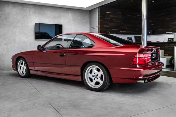 BMW Řada 8 CSI - foto 7