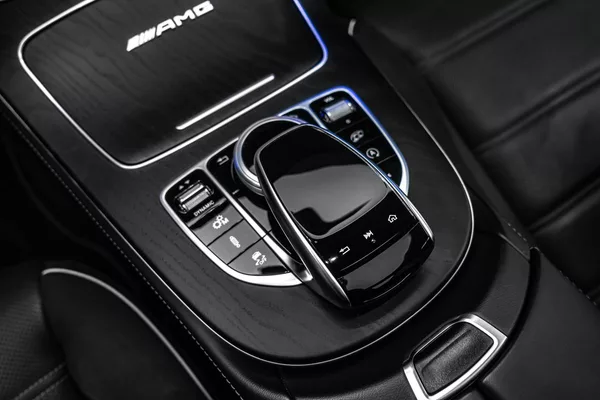 Mercedes-Benz Třídy E Brabus 700PS - foto 19