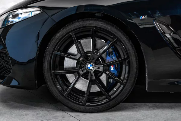 BMW Řada 8 d xDrive Cabrio M-Sport Indivi - foto 3