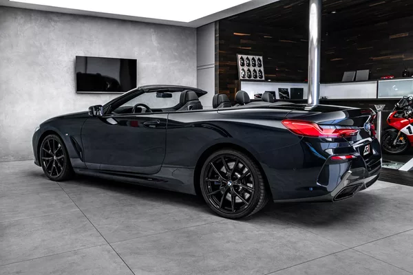 BMW Řada 8 d xDrive Cabrio M-Sport Indivi - foto 9