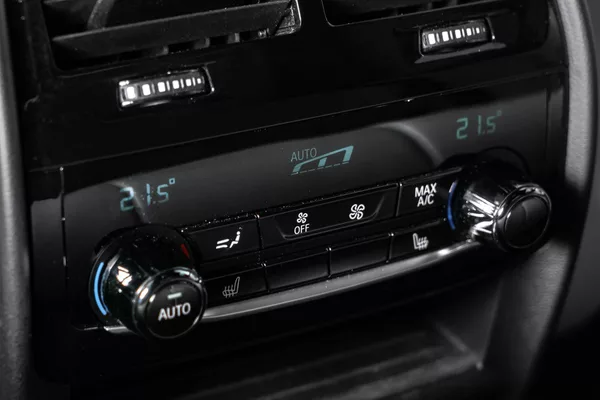 BMW M5 First Edition 1/400 - foto 19