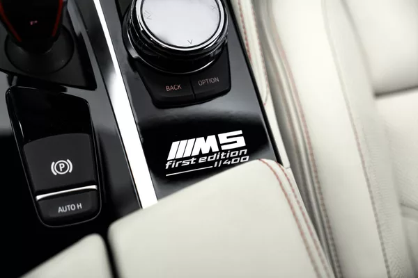 BMW M5 First Edition 1/400 - foto 23