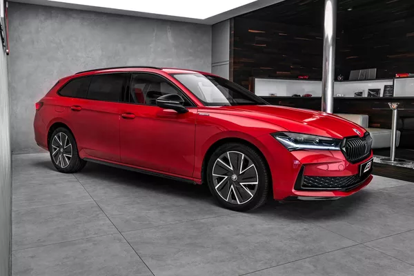 Škoda Superb Sportline 2,0TDI DSG Masáže - foto 4