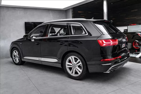 Audi SQ7 OV,Ko 4,0TDI Q, Matrix, Masáže - foto 6