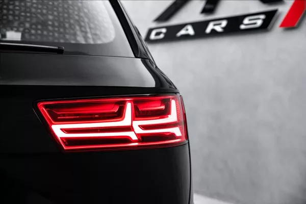 Audi SQ7 OV,Ko 4,0TDI Q, Matrix, Masáže - foto 8
