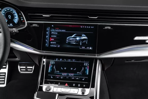 Audi Q8 50TDI FL S-line Laser B&O - foto 17