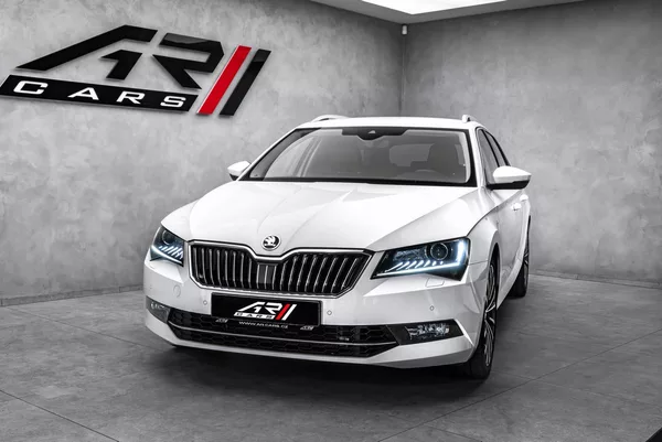 Škoda Superb Combi 2,0TSI L&K 4x4 DSG - foto 3