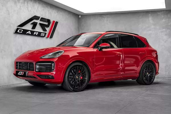 Porsche Cayenne GTS Sport Chrono PASM Pano