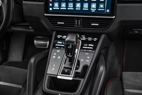 Porsche Cayenne GTS Sport Chrono PASM Pano - foto 18