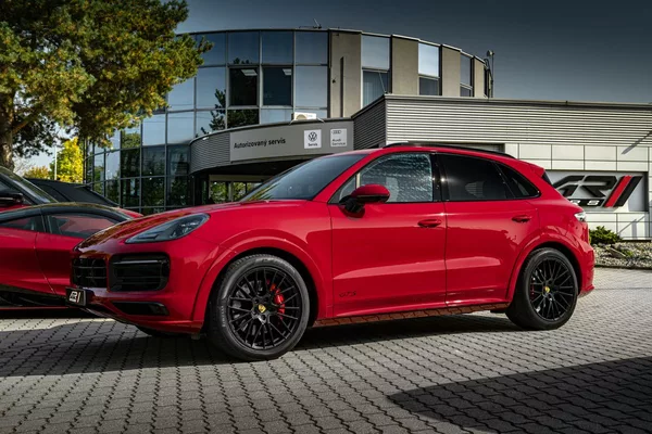 Porsche Cayenne GTS Sport Chrono PASM Pano - foto 27