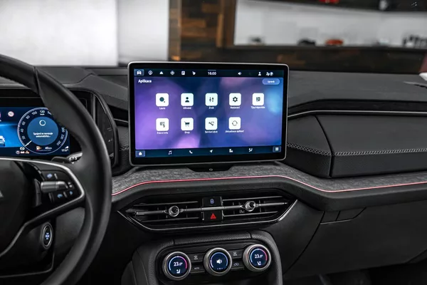 Škoda Kodiaq 2,0TDI DSG 4x4 Excl Sel Masáže - foto 17