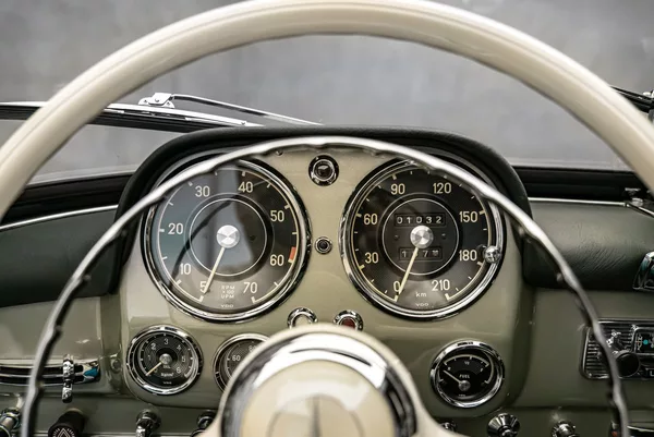 Mercedes-Benz TOP stav! - foto 21