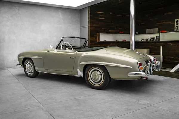 Mercedes-Benz TOP stav! - foto 9