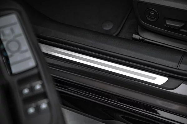 Audi A6 Allroad 50TDI Matrix Nezávislé 360 - foto 21