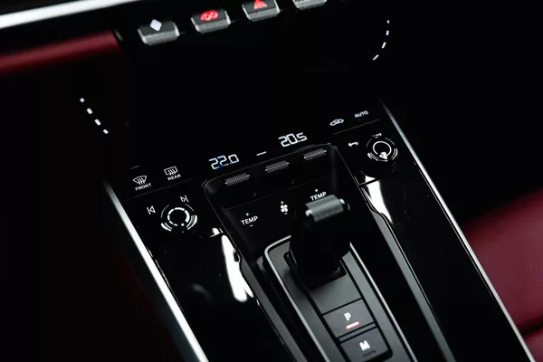 Porsche 911 Turbo, BOSE, ACC, VÝFUKY, MATR - foto 14