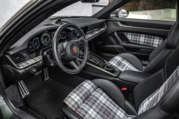 Porsche 911 TURBO 50 YEARS Keramiky Pano - foto 14