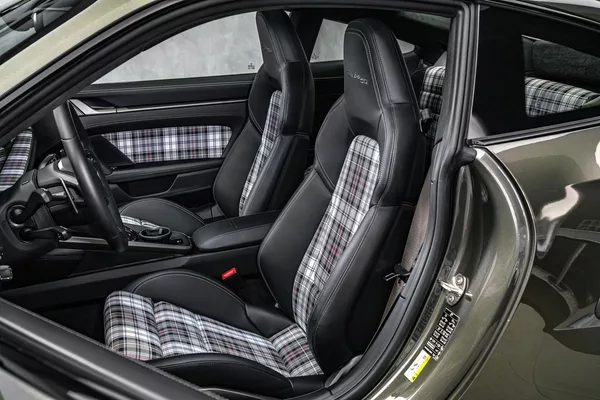 Porsche 911 TURBO 50 YEARS Keramiky Pano - foto 16