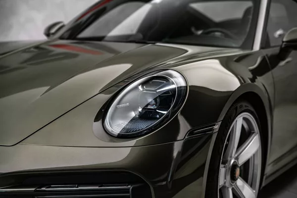 Porsche 911 TURBO 50 YEARS Keramiky Pano - foto 9
