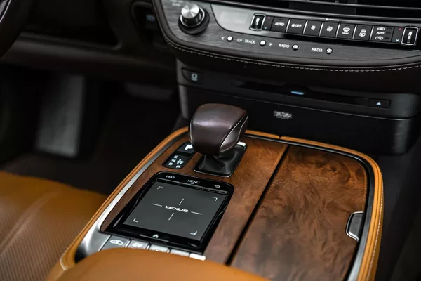 Lexus LS 500 LUXURY H AWD - foto 17