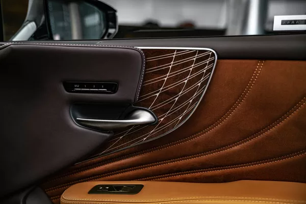 Lexus LS 500 LUXURY H AWD - foto 21