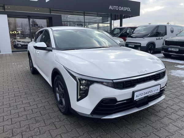Kia K4 1.6T-GDi 7DCT SPIN 110kW