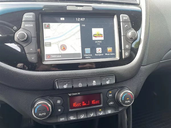 Kia Ceed SW 1,6 GDi TOP - foto 13