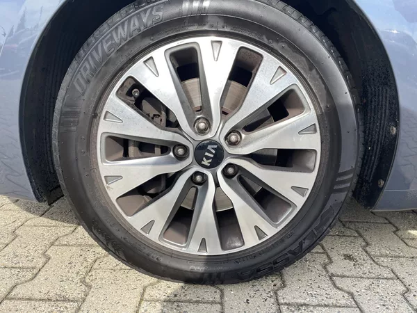 Kia Ceed SW 1,6 GDi TOP - foto 18