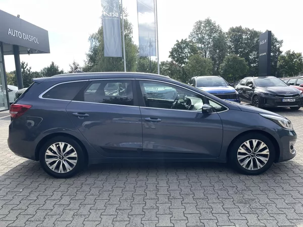 Kia Ceed 1,6 Gdi TOP - foto 2