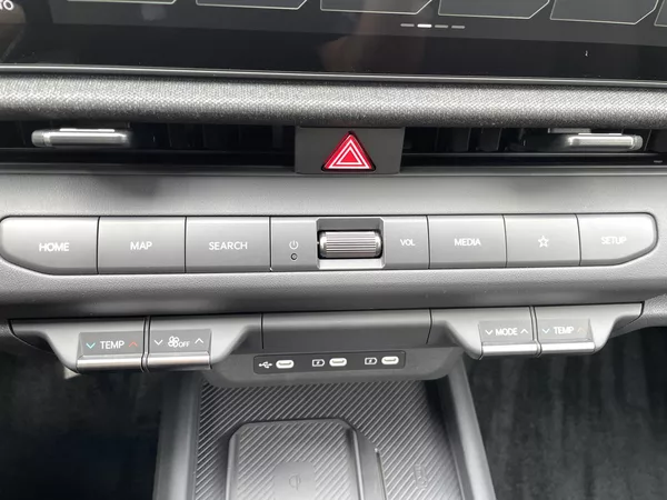 Kia Seltos HEV 4x4 6DCT X-LINE Comfort - foto 13