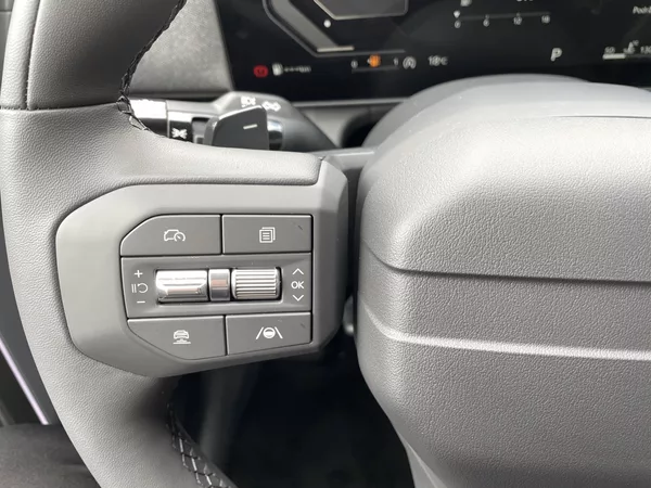 Kia Seltos HEV 4x4 6DCT X-LINE Comfort - foto 5