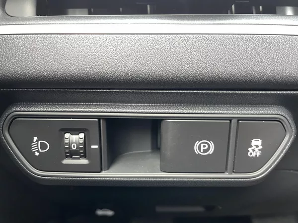 Kia K4 Sportswagon 1.6T-GDi 7DCT SPIN 110Kw - foto 11