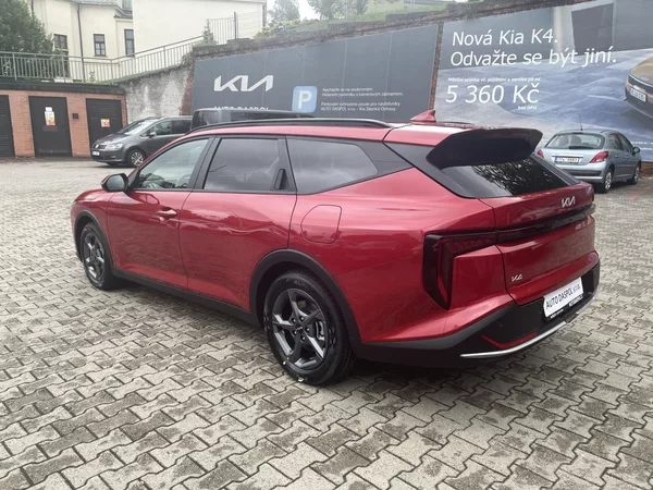 Kia K4 Sportswagon 1.6T-GDi 7DCT SPIN 110Kw - foto 5