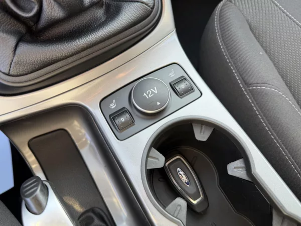 Ford Kuga 1,5 EcoBoost / 110kW - foto 27