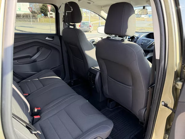 Ford Kuga 1,5 EcoBoost / 110kW - foto 38