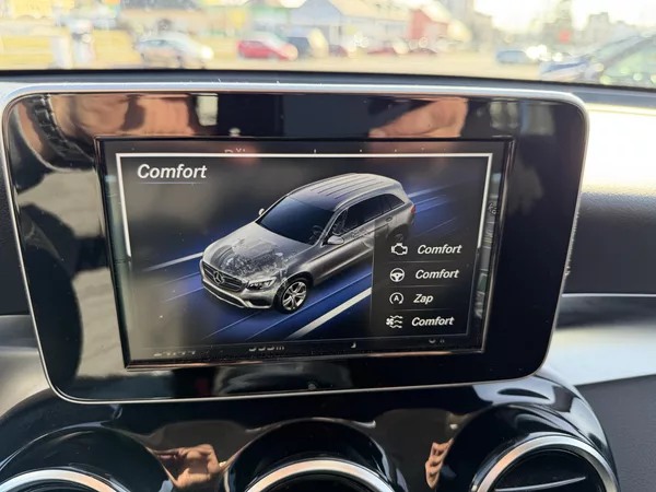 Mercedes-Benz GLC 220d 125kW 4Matic - foto 35