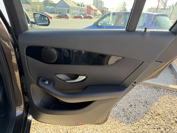 Mercedes-Benz GLC 220d 125kW 4Matic - foto 48