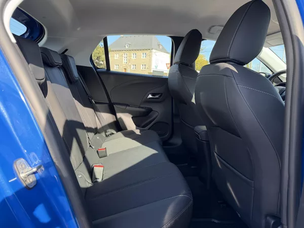 Opel Corsa 1,2T/74kW - Elegance - foto 45