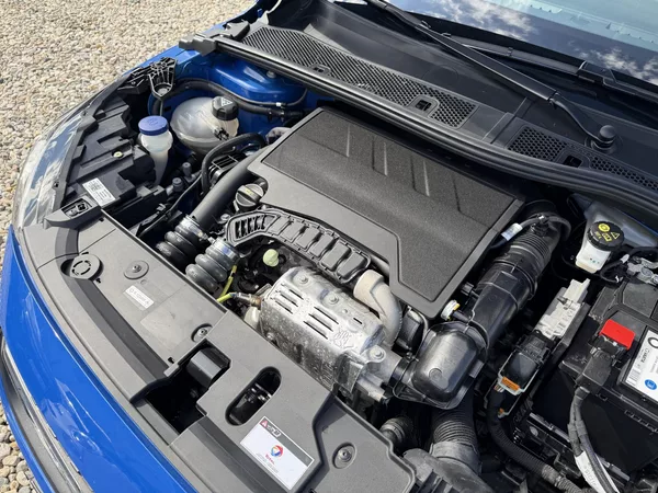 Opel Corsa 1,2T/74kW - Elegance - foto 57