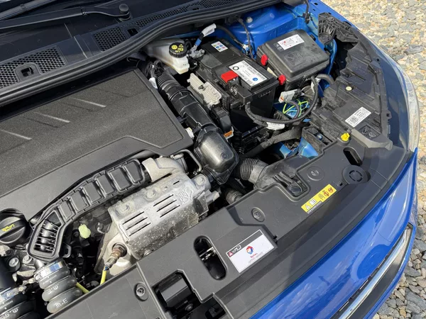 Opel Corsa 1,2T/74kW - Elegance - foto 58
