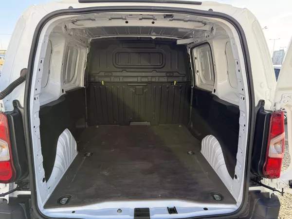 Peugeot Partner 1,5 BlueHDi/75kW L1 - foto 51