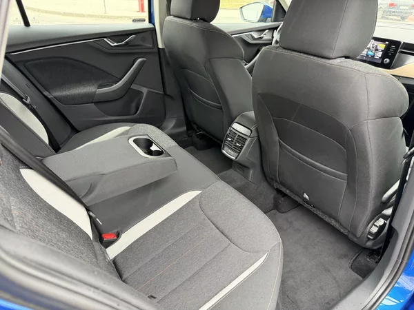 Škoda Kamiq 1,0 TSi/81kW DSG - Style Plus - foto 53